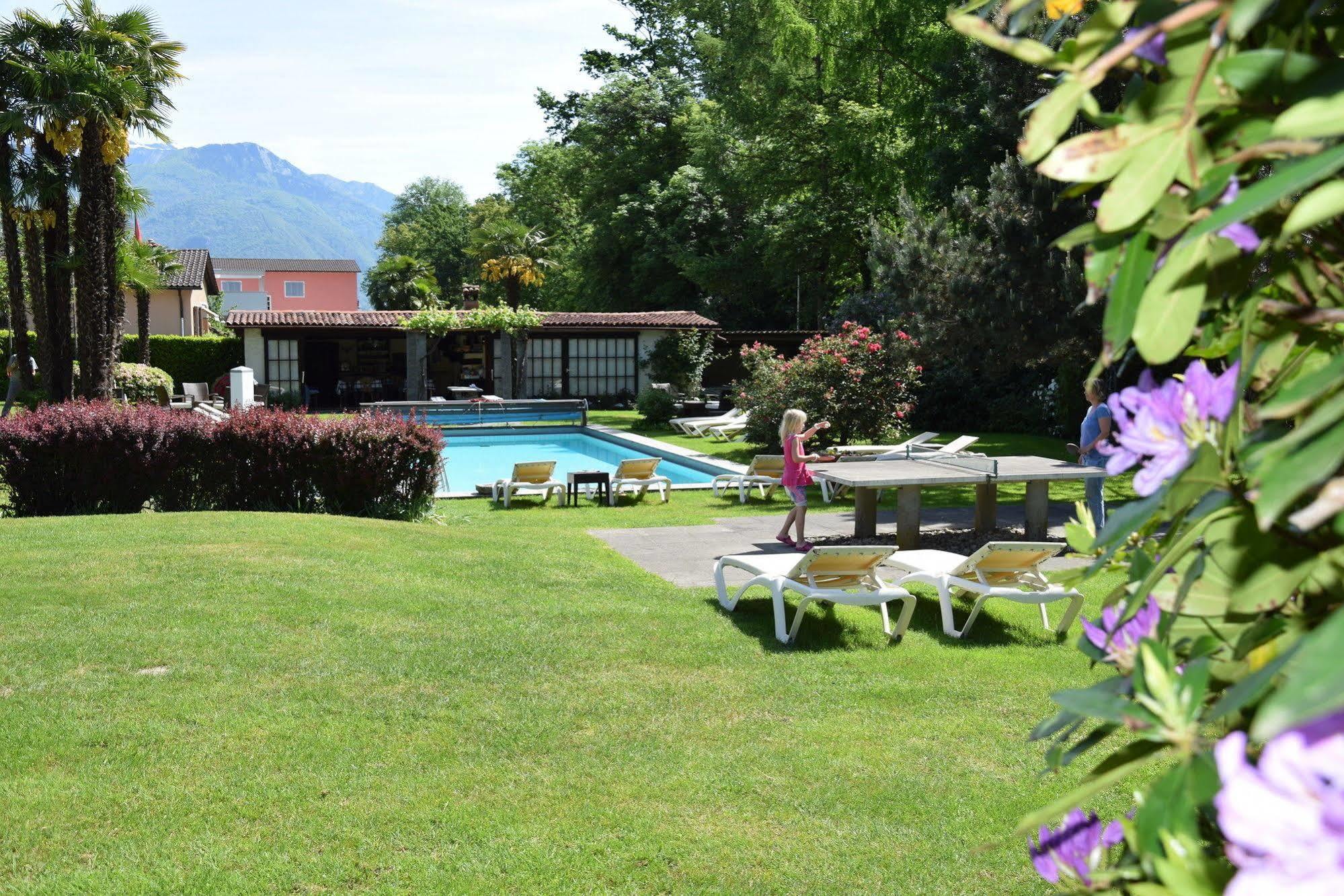 Garni Villa Siesta Park Losone Exterior foto